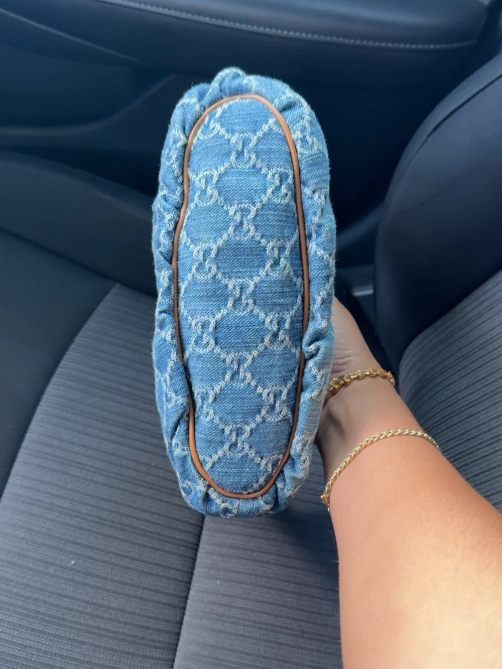 Gucci denim shoulder bag